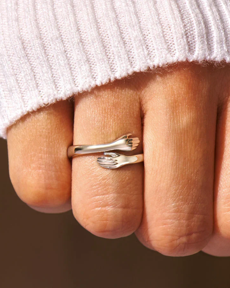 Adjustable Hug Ring