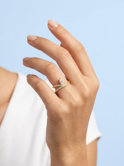 Tiara Wavy Ring