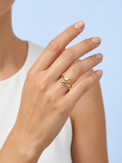Adjustable Hug Ring