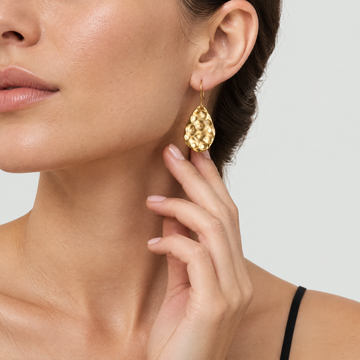 Juliette Textured Gold Drop Earrings