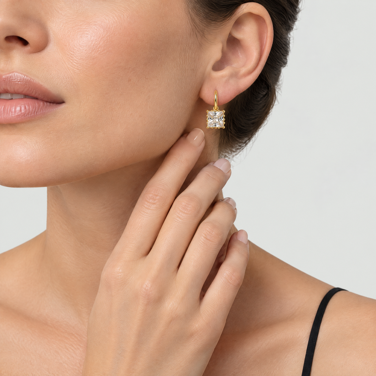 Elise Gold Crystal Earrings