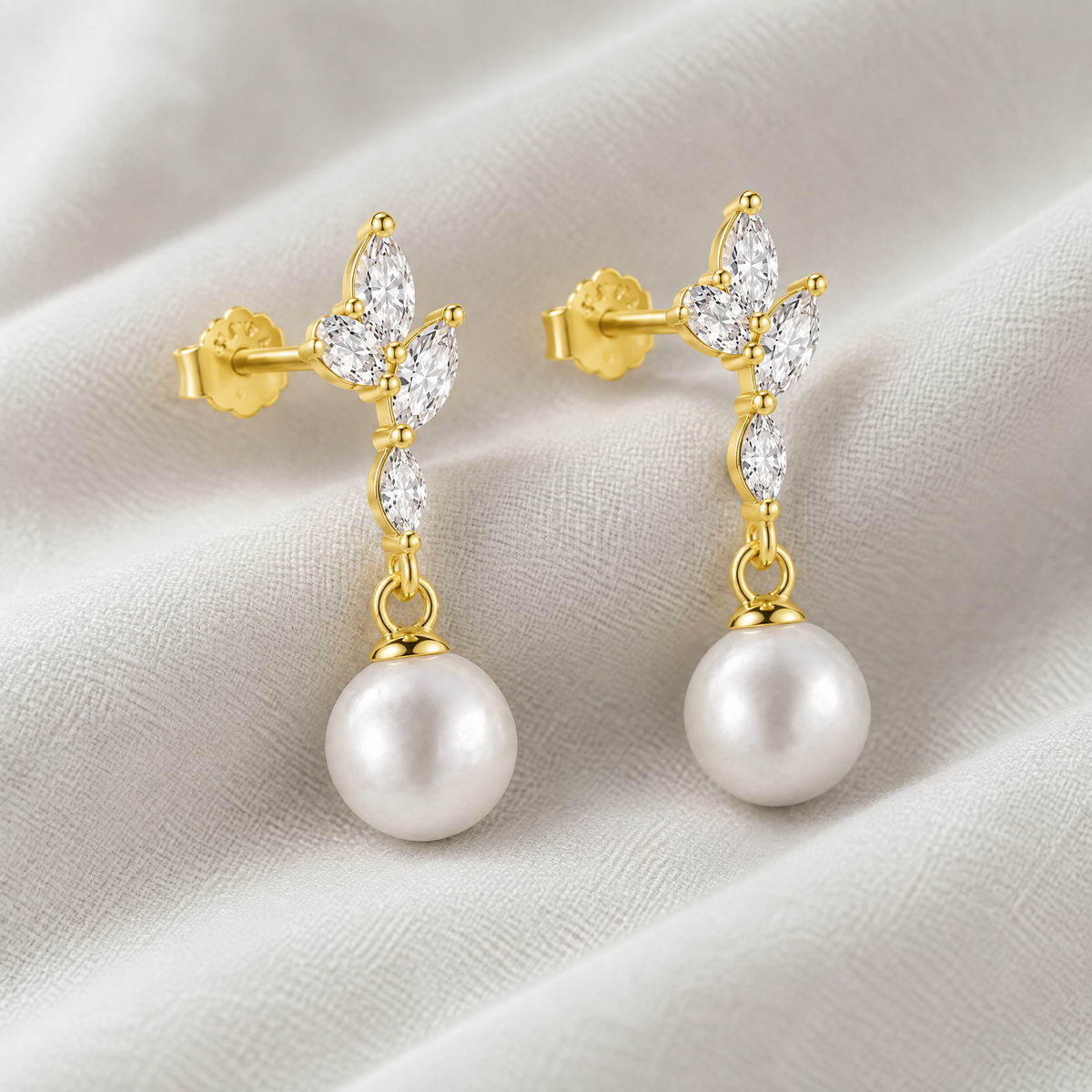 Vera Gold Pearl Drop Earrings