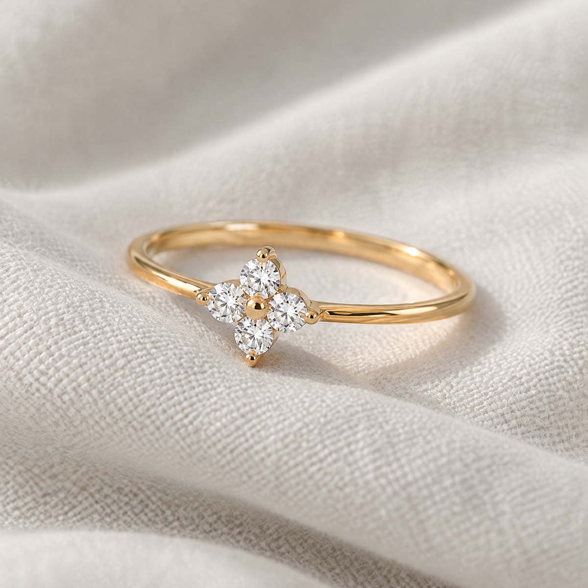 Lina Clover Crystal Ring