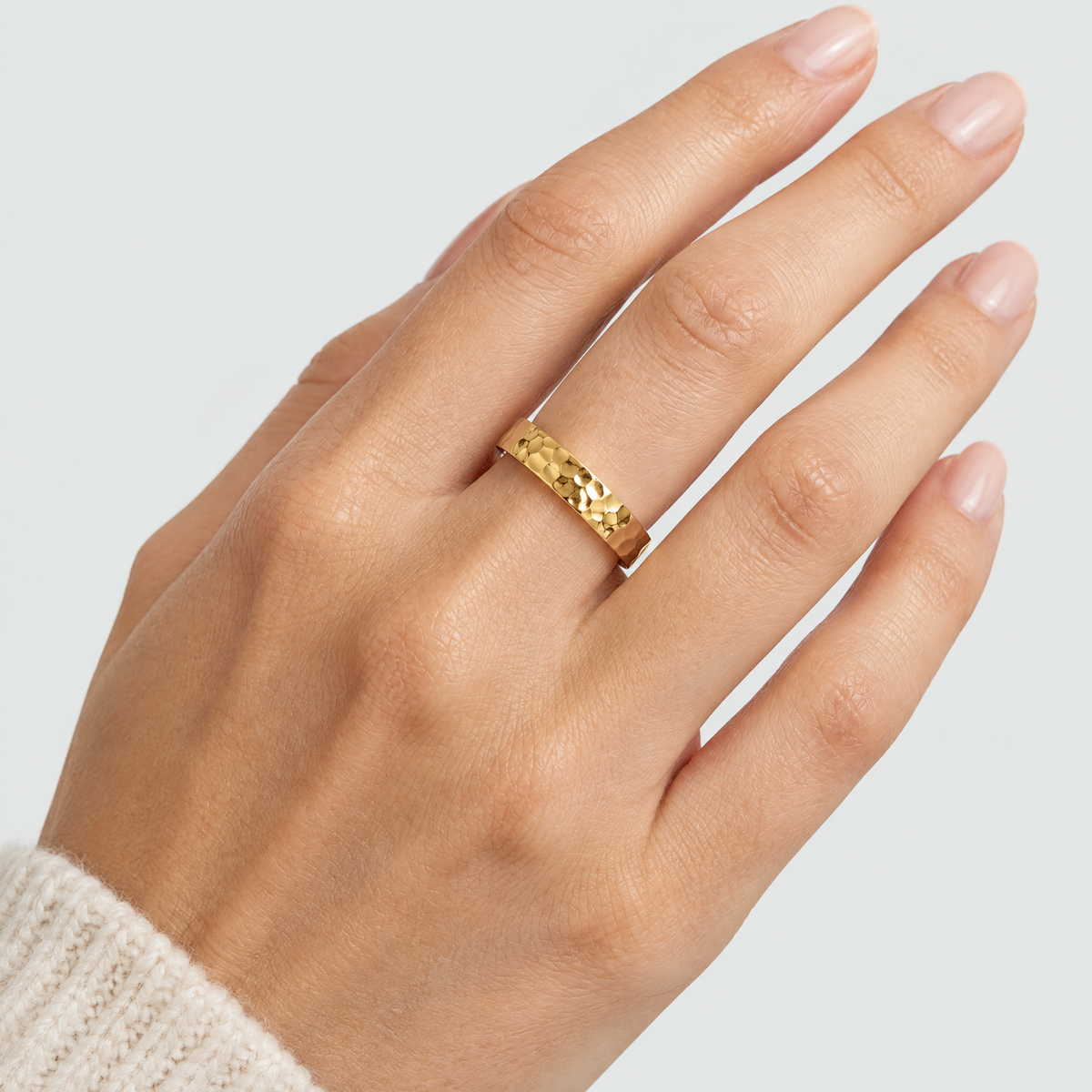 Sandra Hammered Gold Ring
